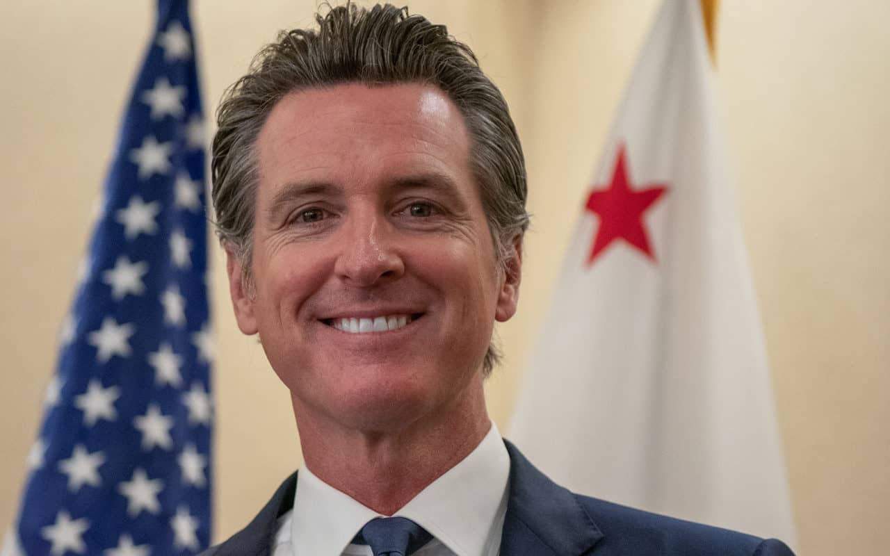 California Governor Vetoes Rural Broadband Development Bills; AT&T and Frontier Benefit the Most
